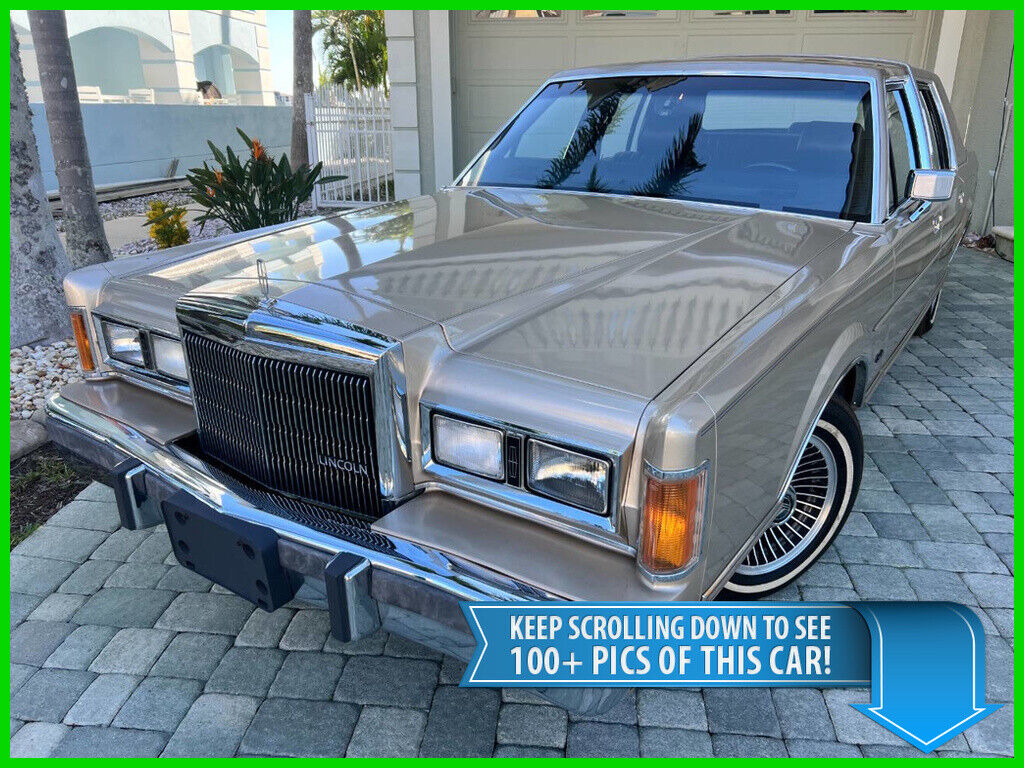 Lincoln-Town-Car-1989-Sedan