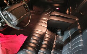 Lincoln-Town-Car-1994-Sedan-4