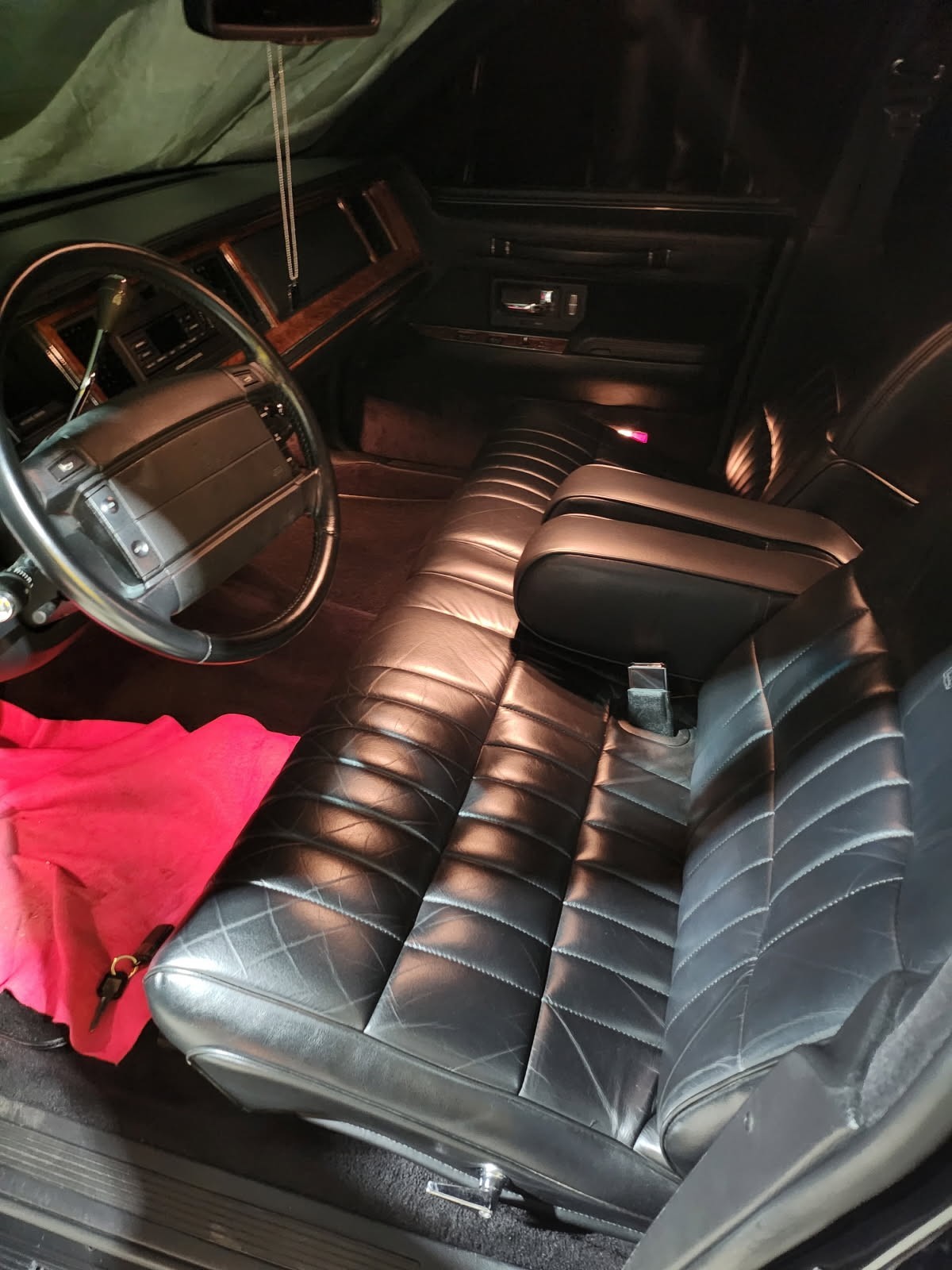 Lincoln-Town-Car-1994-Sedan-4