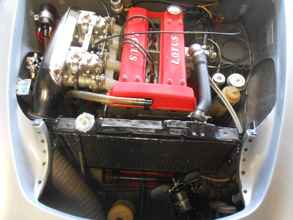 Lotus-Elan-s3-1967-silver-17