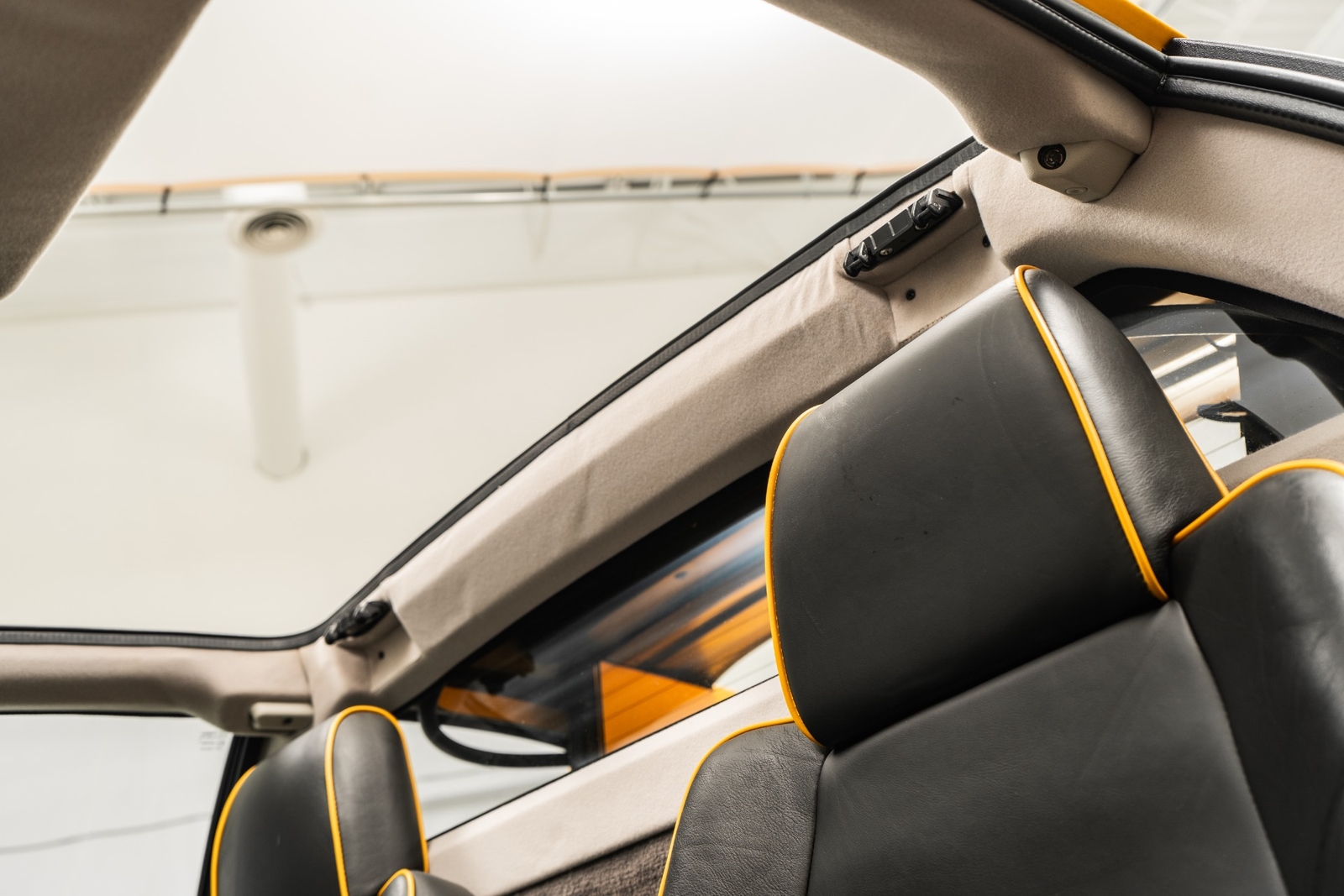 Lotus-Esprit-1995-2D-Coupe-16