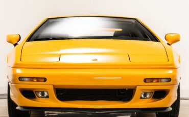 Lotus-Esprit-1995-2D-Coupe-2