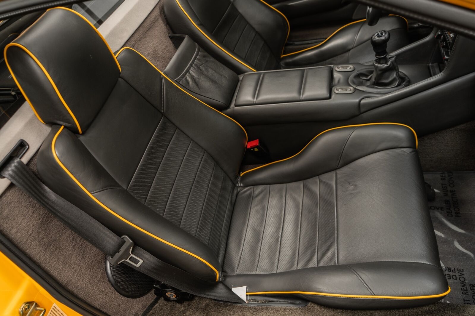 Lotus-Esprit-1995-2D-Coupe-24