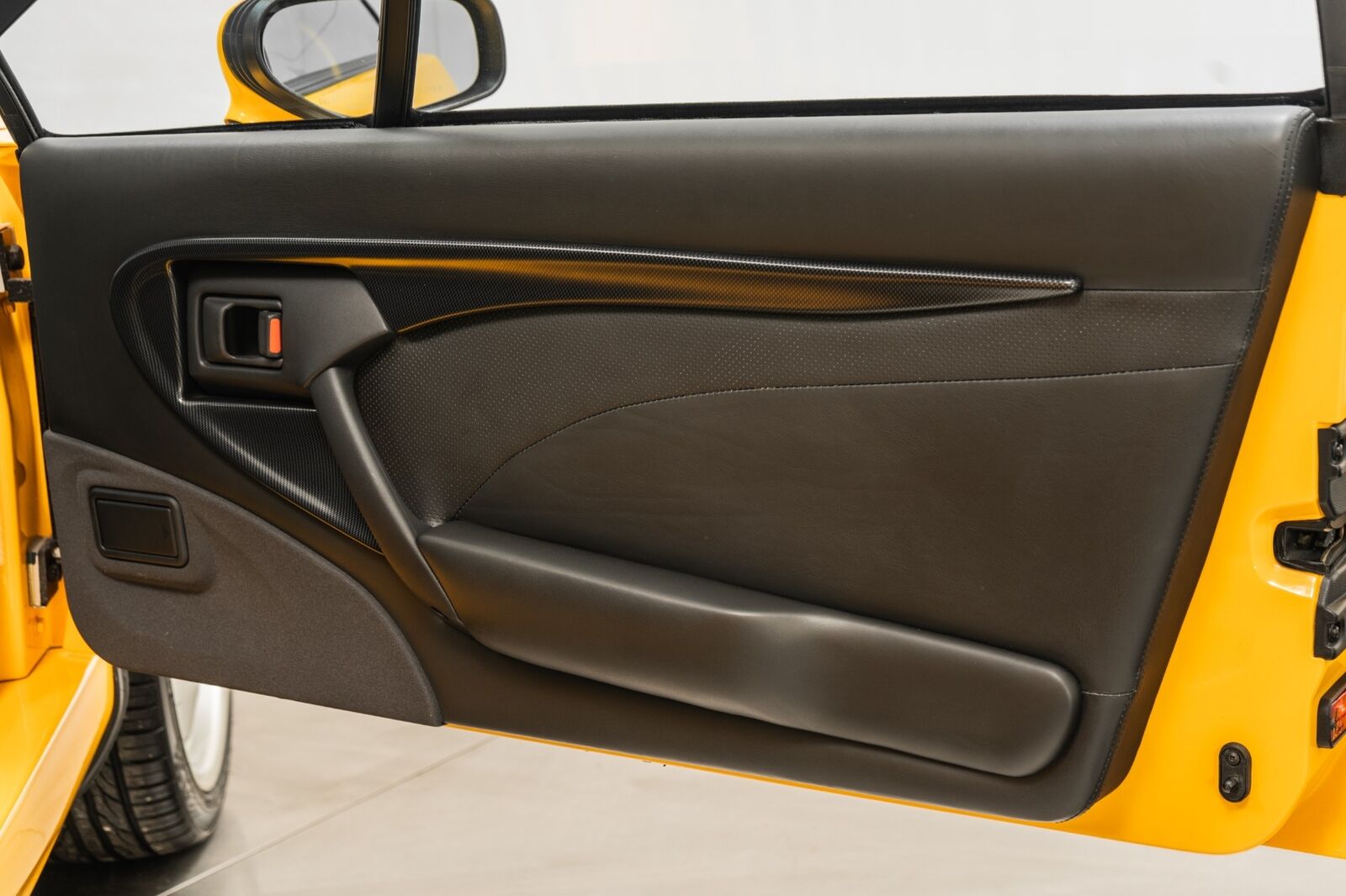 Lotus-Esprit-1995-2D-Coupe-32