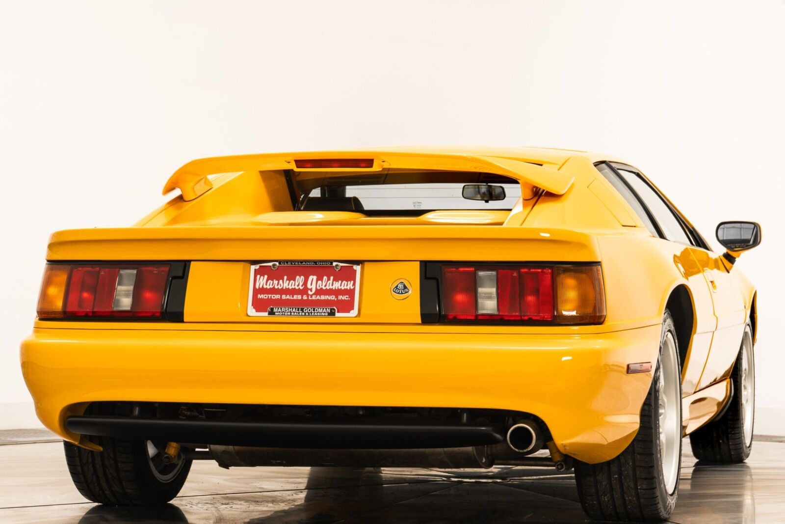 Lotus-Esprit-1995-2D-Coupe-7