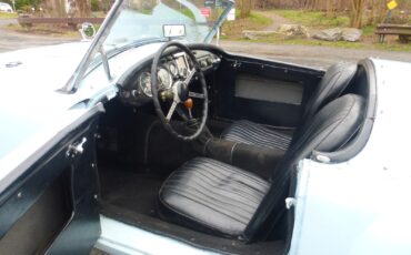MG-MGA-1957-Convertible-15