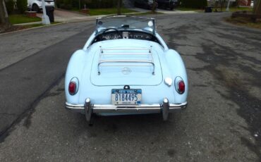 MG-MGA-1957-Convertible-2