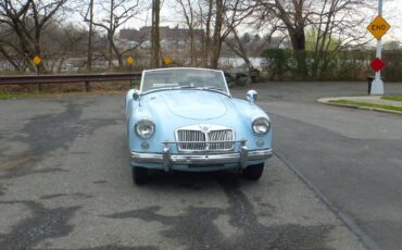 MG-MGA-1957-Convertible-29