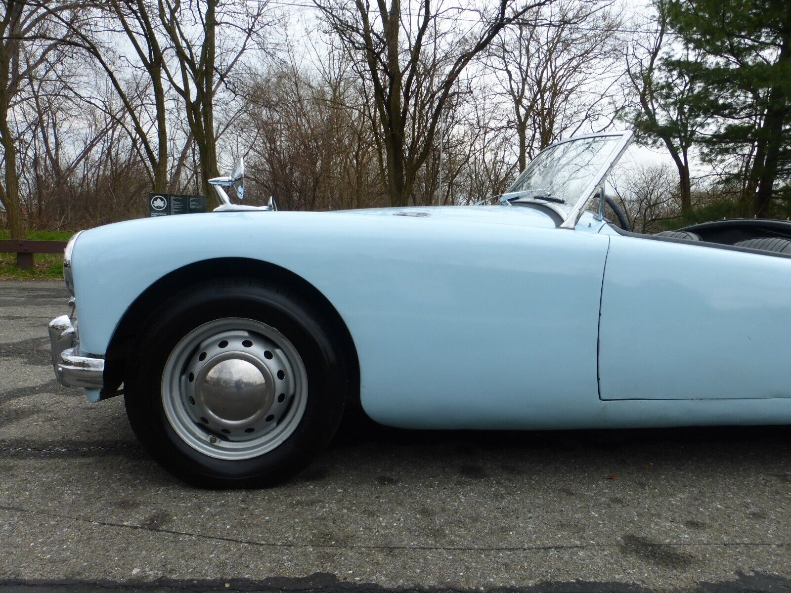 MG-MGA-1957-Convertible-7