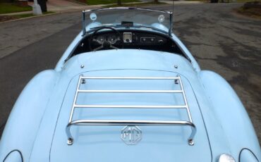 MG-MGA-1957-Convertible-9