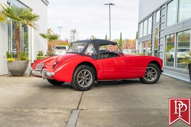 MG-MGA-1958-Roadster-12