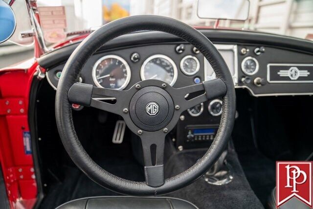 MG-MGA-1958-Roadster-20