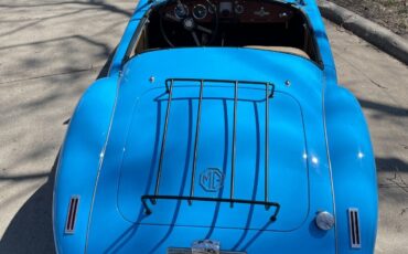 MG-MGA-1961-Convertible-10