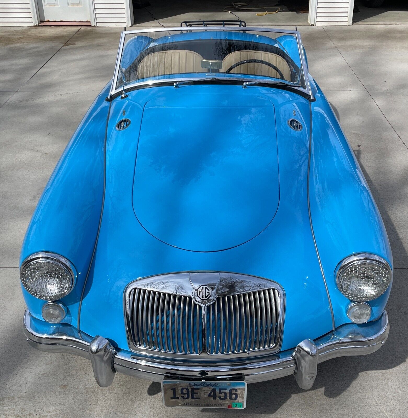 MG-MGA-1961-Convertible-14