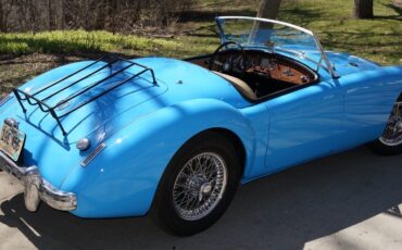 MG-MGA-1961-Convertible-2