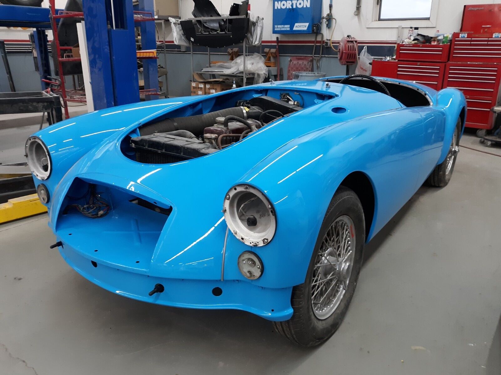 MG-MGA-1961-Convertible-35