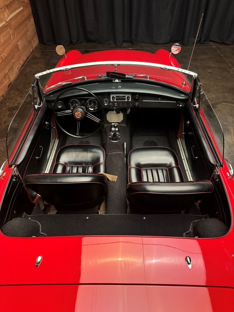 MG-MGB-1964-Convertible-28