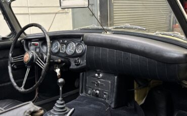 MG-MGB-1969-Convertible-12