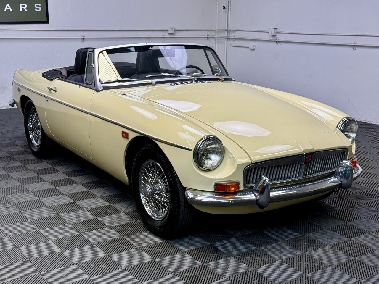 MG-MGB-1969-Convertible