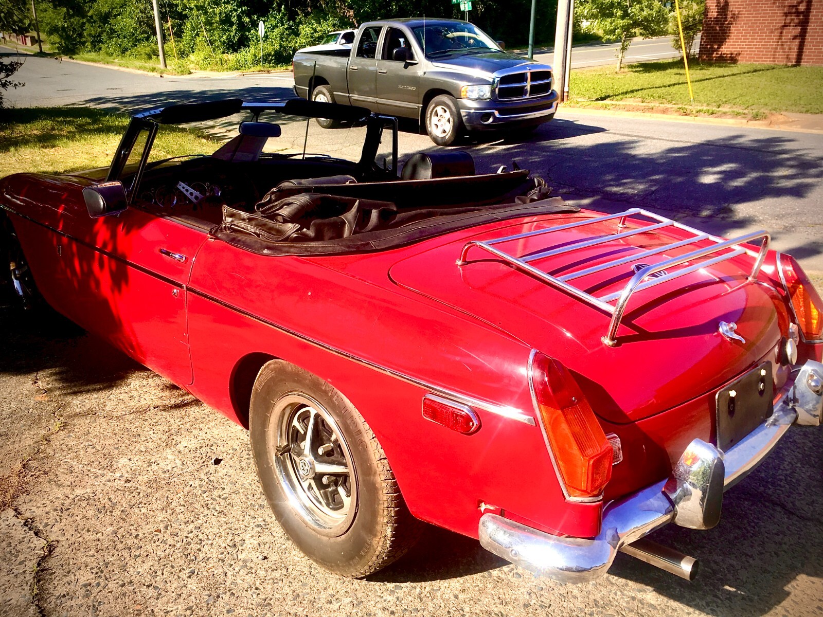 MG-MGB-1972-Convertible-15