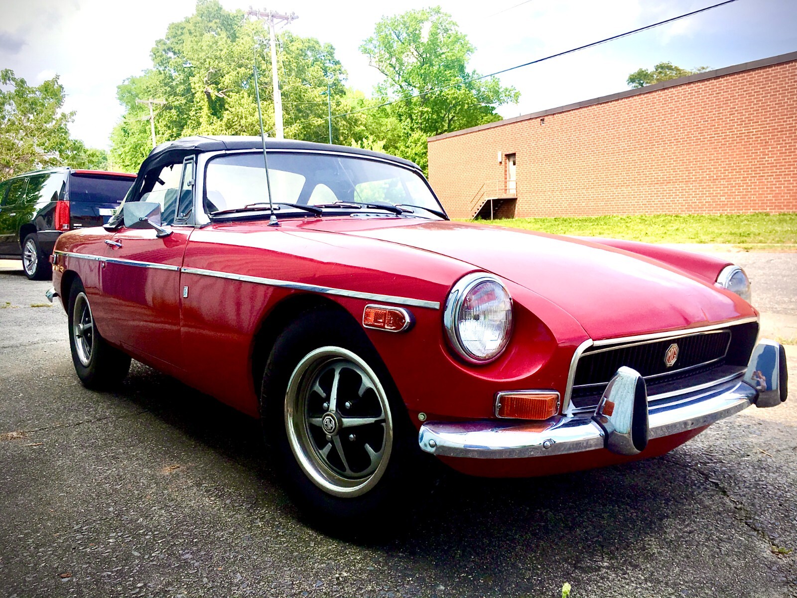 MG-MGB-1972-Convertible-2