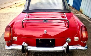 MG-MGB-1972-Convertible-4