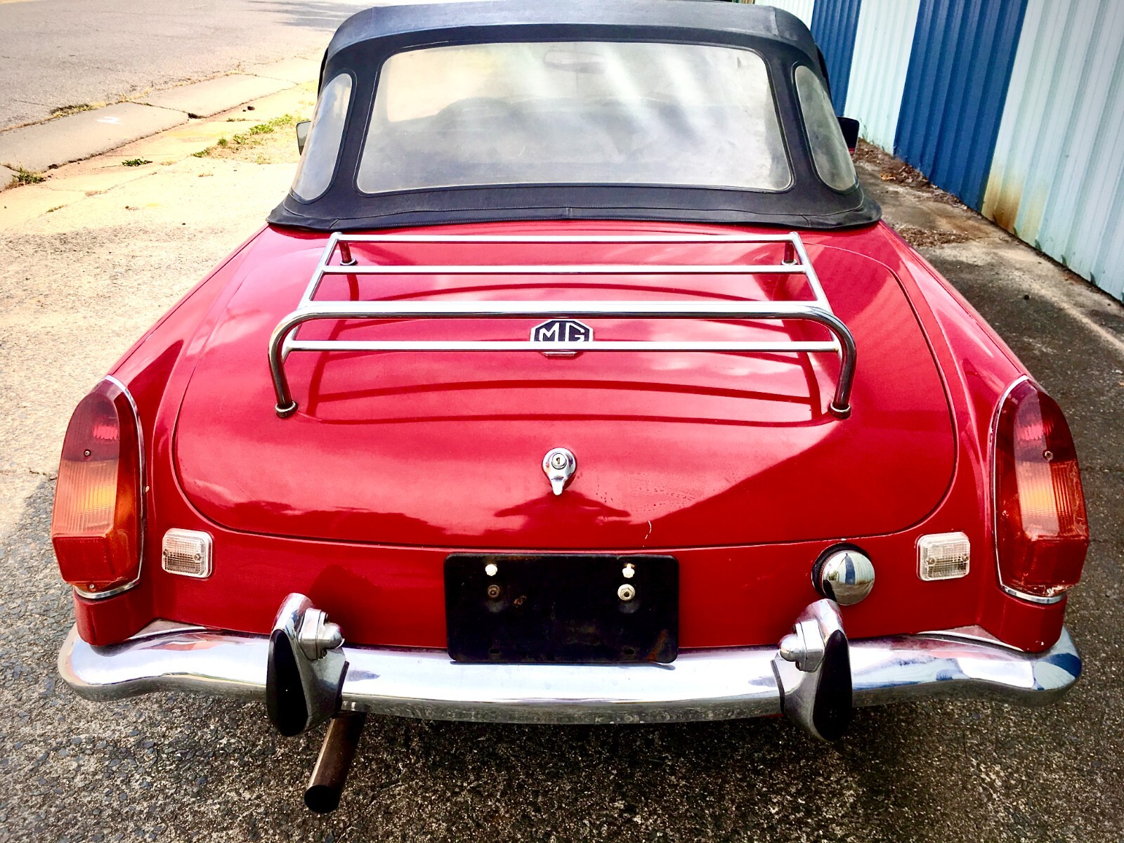 MG-MGB-1972-Convertible-4