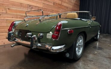 MG-MGB-1974-Convertible-12