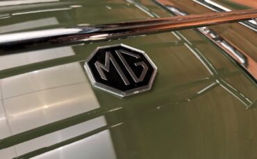 MG-MGB-1974-Convertible-13
