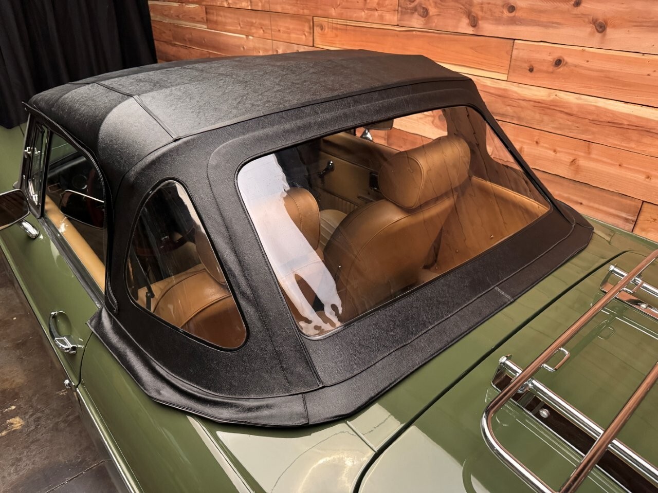 MG-MGB-1974-Convertible-14