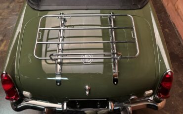 MG-MGB-1974-Convertible-15