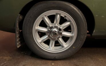 MG-MGB-1974-Convertible-17