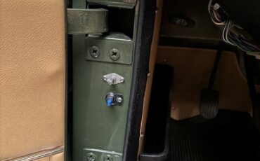 MG-MGB-1974-Convertible-23