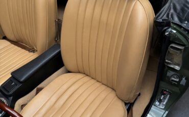 MG-MGB-1974-Convertible-25