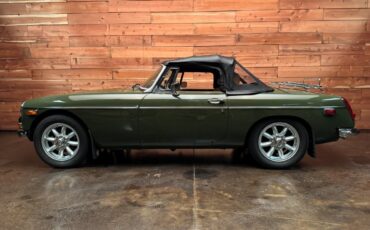 MG-MGB-1974-Convertible-3