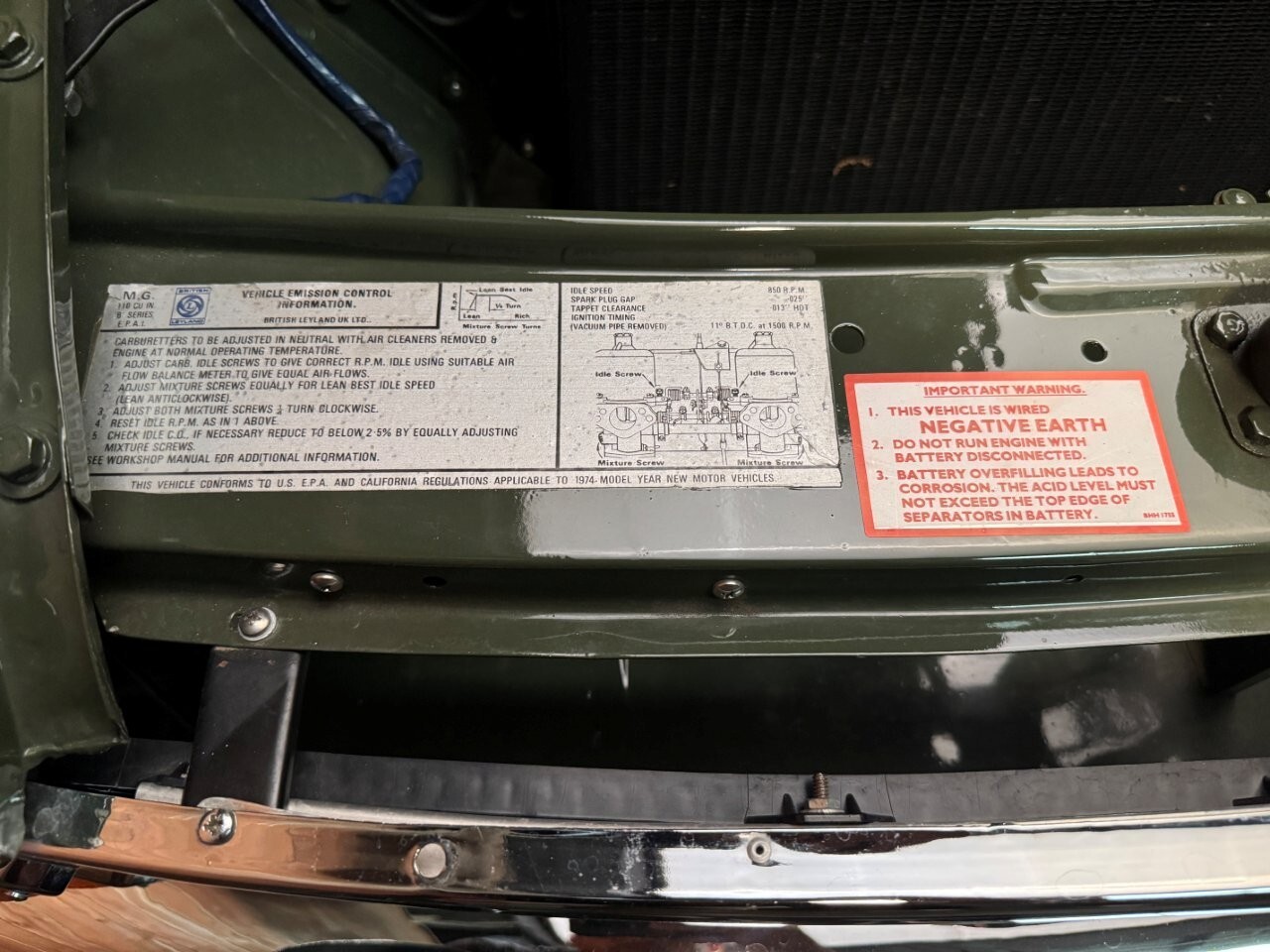 MG-MGB-1974-Convertible-36