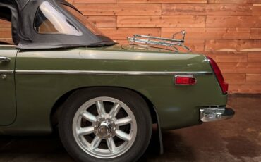 MG-MGB-1974-Convertible-7