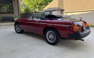 MG-MGB-1977-Convertible-12