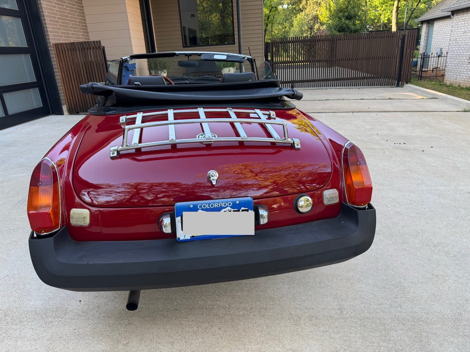 MG-MGB-1977-Convertible-13