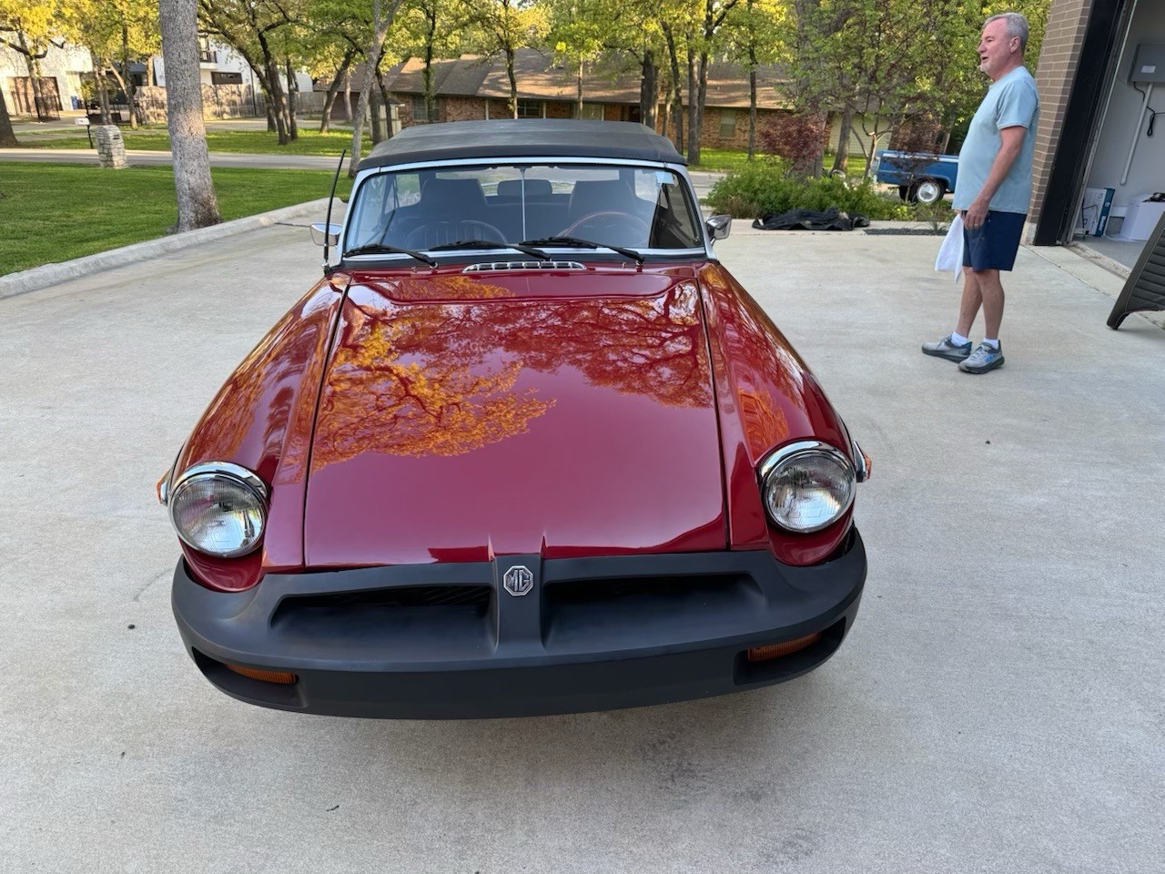 MG-MGB-1977-Convertible-2