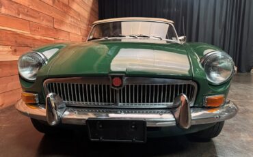 MG-MGB-1977-Convertible-3