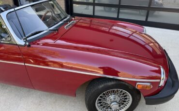 MG-MGB-1977-Convertible-6