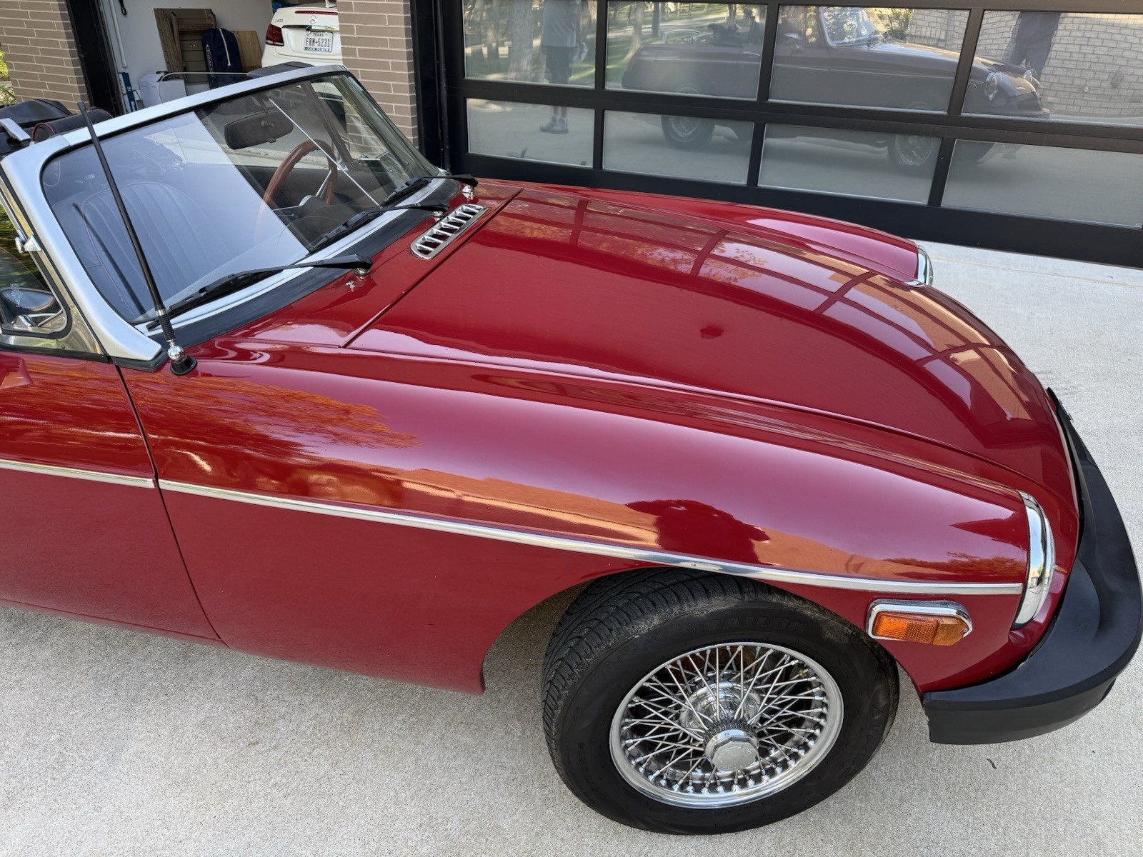 MG-MGB-1977-Convertible-6