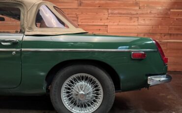 MG-MGB-1977-Convertible-6