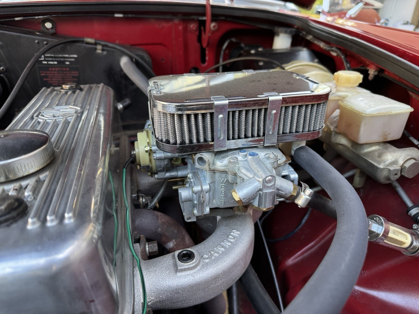 MG-MGB-1977-Convertible-8