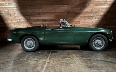MG-MGB-1977-Convertible-8