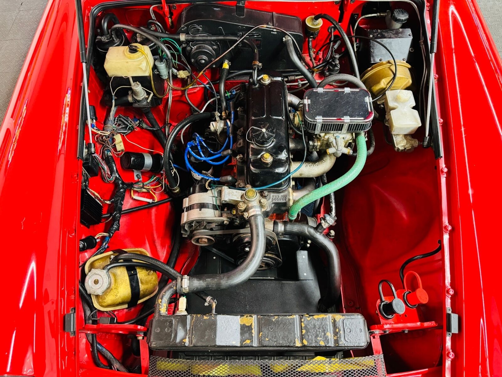 MG-MGB-1978-Convertible-18