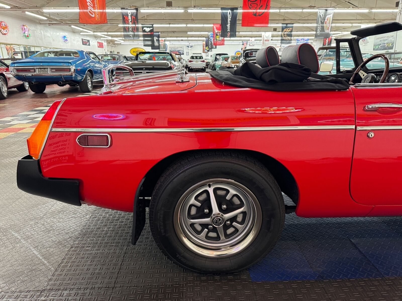 MG-MGB-1978-Convertible-25