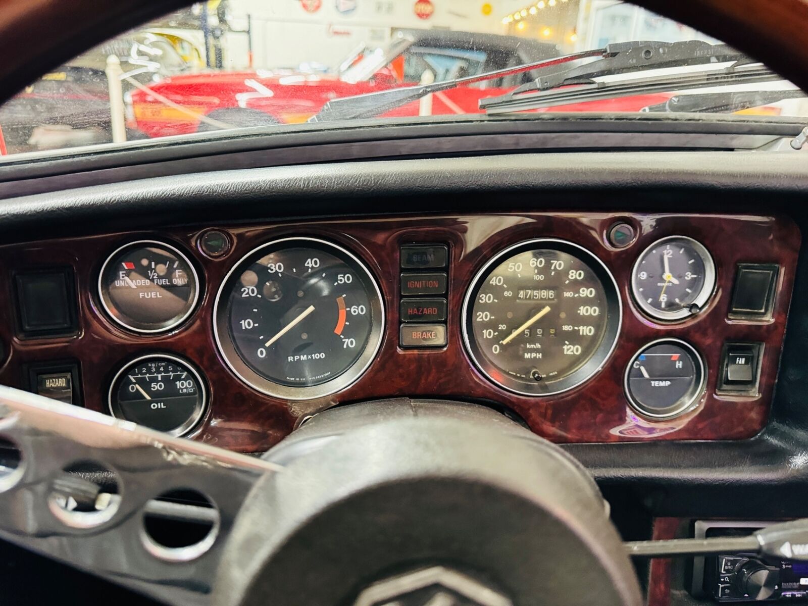 MG-MGB-1978-Convertible-31