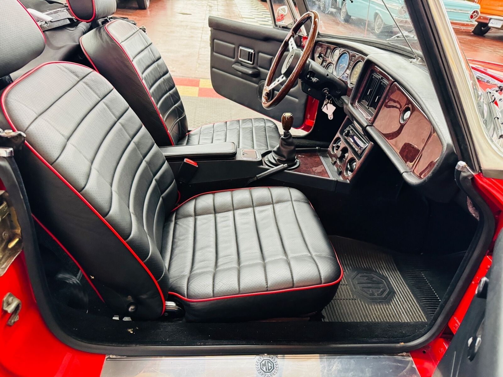 MG-MGB-1978-Convertible-38